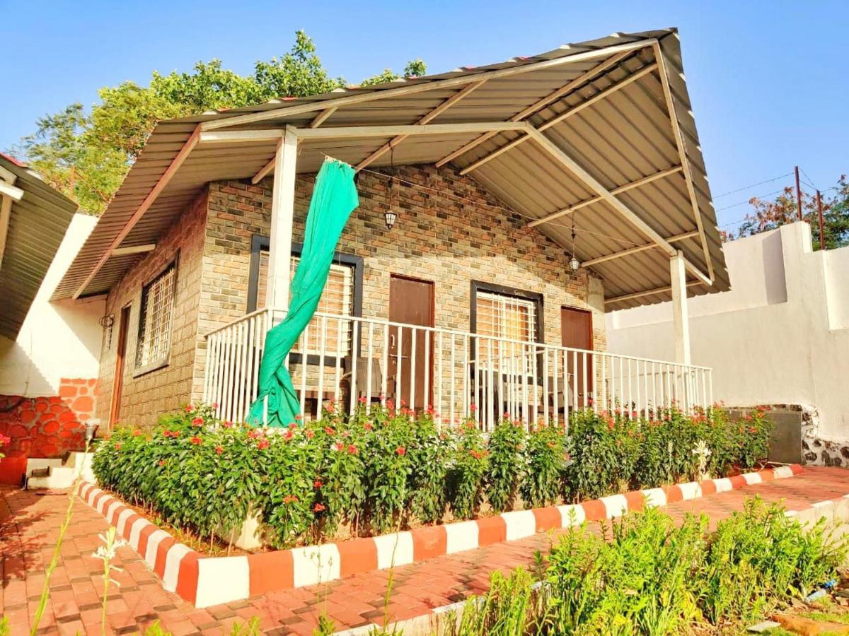 Sunshine Resort Pune Eksteriør billede