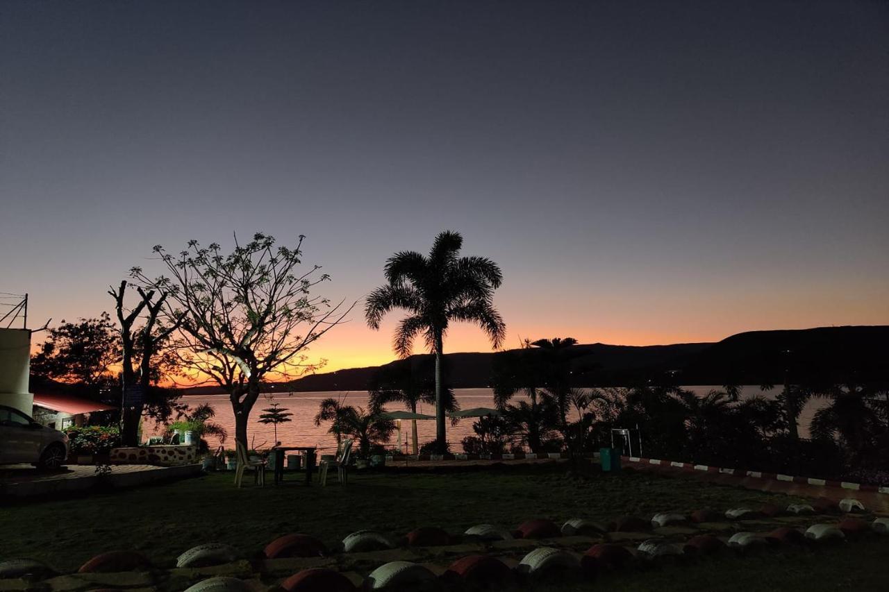 Sunshine Resort Pune Eksteriør billede