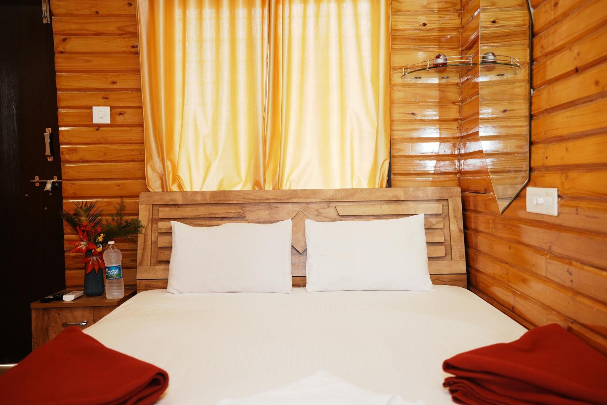 Sunshine Resort Pune Eksteriør billede