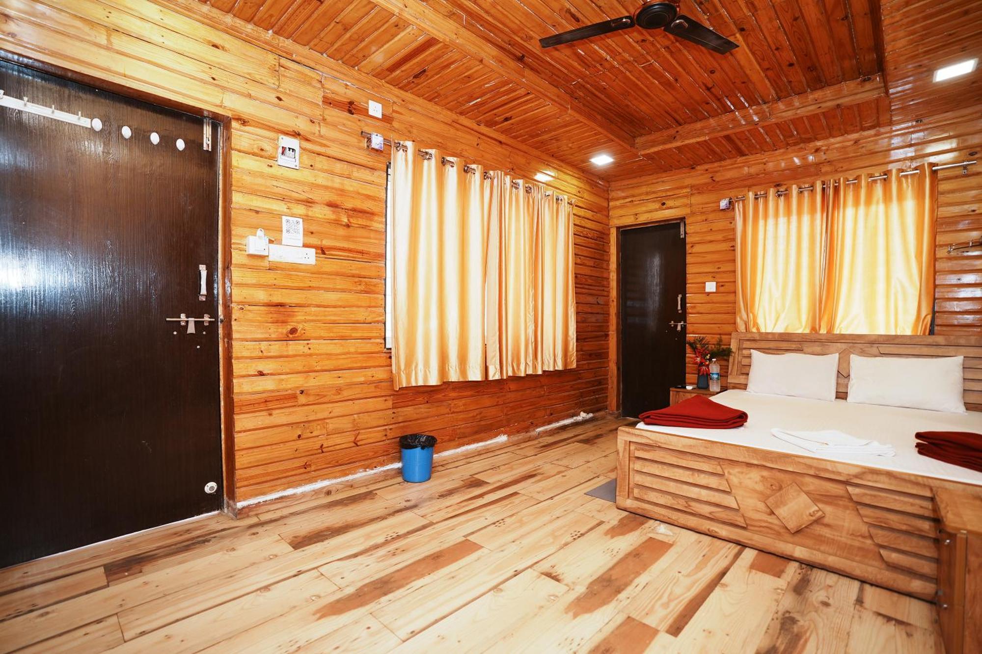 Sunshine Resort Pune Eksteriør billede