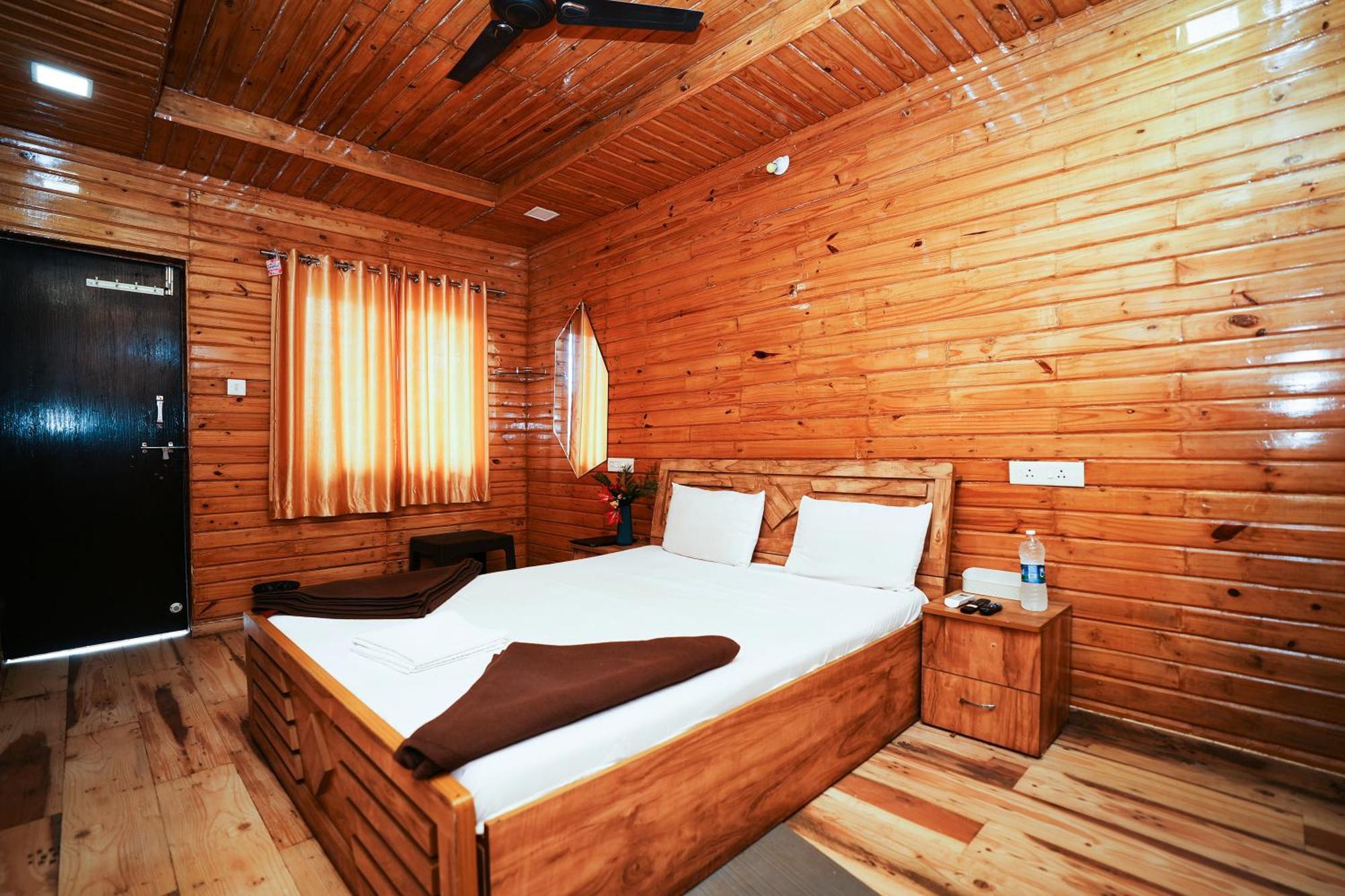 Sunshine Resort Pune Eksteriør billede